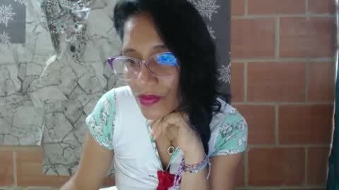 Snapshot of angelitaa_hot chatting on 13, 2, 2025 angela online show from 13, 2, 2025