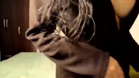  ANGELA ISABELLA  online show from 9, 1, 2026