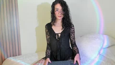 Snapshot of angellike_doll chatting on 28, 5, 2026 Angellike online show from 28, 5, 2026