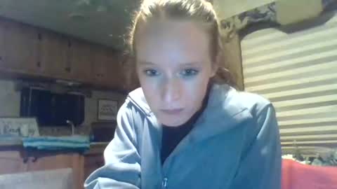 angellove8606 online show from 17, 12, 2025