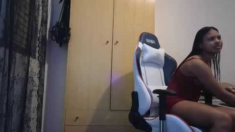 Snapshot of angellyrodriguez1234 chatting on 25, 10, 2025 Angelly online show from 25, 10, 2025