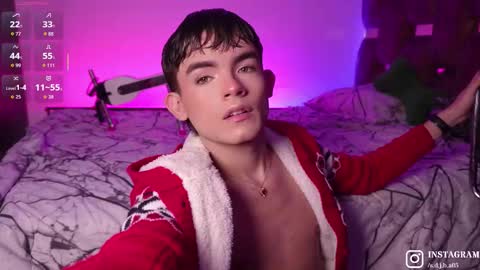 Angelo I work from home this is my room  online show from 14, 10, 2025