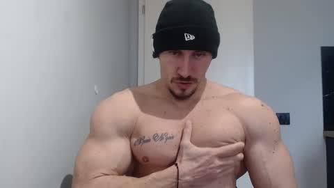  ------- SEX SHOW WITH GUYS AND GIRLS  MUSCLE SHOW online show from 4, 2, 2025