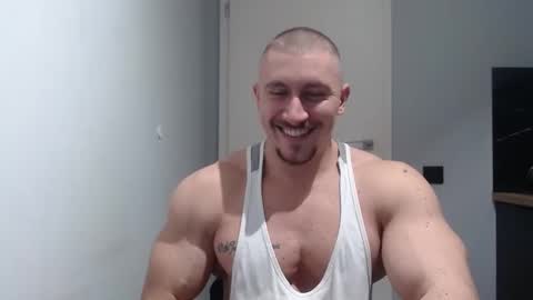  ------- SEX SHOW WITH GUYS AND GIRLS  MUSCLE SHOW online show from 14, 2, 2025