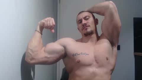  ------- SEX SHOW WITH GUYS AND GIRLS  MUSCLE SHOW online show from 20, 2, 2025