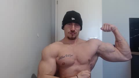  ------- SEX SHOW WITH GUYS AND GIRLS  MUSCLE SHOW online show from 22, 2, 2025