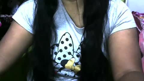 Snapshot of angelpriya555 chatting on 19, 12, 2024 angelpriya555 online show from 19, 12, 2024