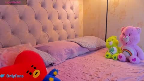 angelrose2323 online show from 12, 10, 2025