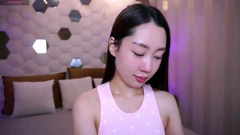 angelshy_ online show from 28, 9, 2025