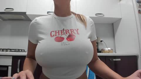 Snapshot of angelsuitlove chatting on 4, 12, 2024 EXCLUSIVE ON CHATURBATE my twitter Patricia Patyangelsuitlove online show from 4, 12, 2024