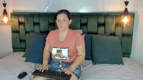 Snapshot of angelswets chatting on 9, 2, 2025 ANGIE online show from 9, 2, 2025
