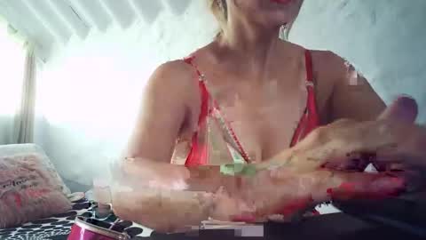 Snapshot of angelycute476334 chatting on 13, 11, 2025 angelycute476334 online show from 13, 11, 2025