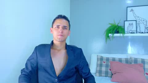 A N G E O  online show from 22, 12, 2025