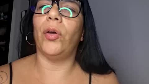 Snapshot of angie0724 chatting on 12, 2, 2026 Angie0724 online show from 12, 2, 2026