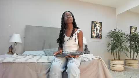 Snapshot of angie_abby chatting on 26, 6, 2026 Angie Abby online show from 26, 6, 2026