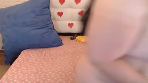 Angie online show from 21, 2, 2025