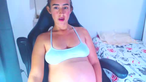 Snapshot of angie_dreamgirl chatting on 30, 1, 2025 IG angie dreamgirl01 online show from 30, 1, 2025