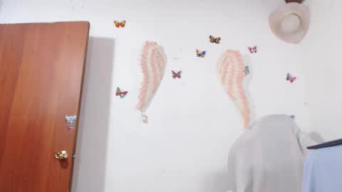 Snapshot of angie_tssex chatting on 7, 3, 2025 ints marianaroldan945 online show from 7, 3, 2025