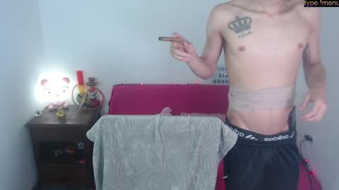 Snapshot of angielee01 chatting on 16, 4, 2026 Angie y Andres online show from 16, 4, 2026