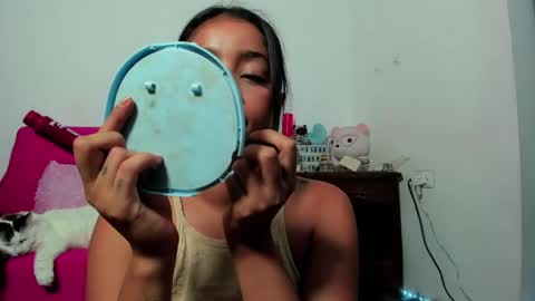 Snapshot of angielee01 chatting on 2, 6, 2026 Angie y Andres online show from 2, 6, 2026
