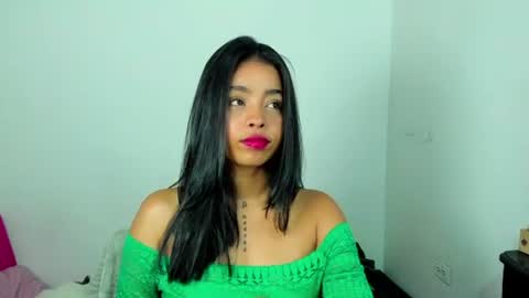 Snapshot of angielee01 chatting on 29, 6, 2026 Angie y Andres online show from 29, 6, 2026