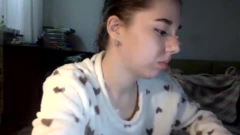 Angel Cute online show from 21, 4, 2026