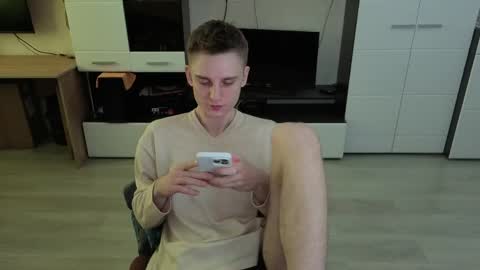 Snapshot of angryzan chatting on 23, 4, 2026 vodka online show from 23, 4, 2026