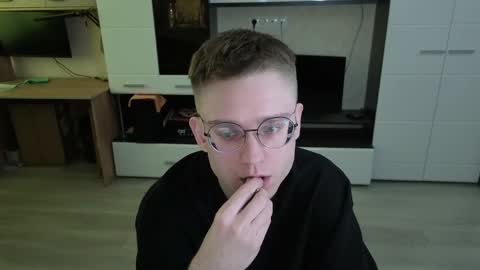 Snapshot of angryzan chatting on 4, 5, 2026 vodka online show from 4, 5, 2026