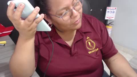 Snapshot of angy_ro12 chatting on 12, 6, 2026 angy online show from 12, 6, 2026
