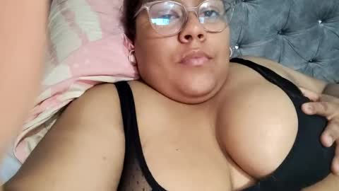 Snapshot of angy_ro12 chatting on 8, 7, 2026 angy online show from 8, 7, 2026