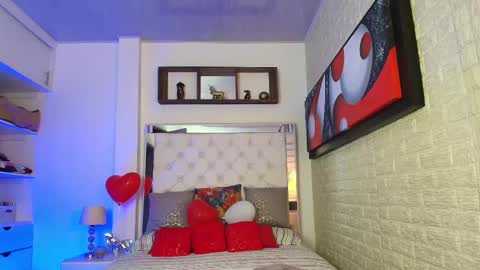 laura  online show from 18, 2, 2025