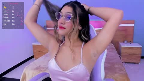 Snapshot of aniie_princess_18 chatting on 7, 6, 2026 anni online show from 7, 6, 2026