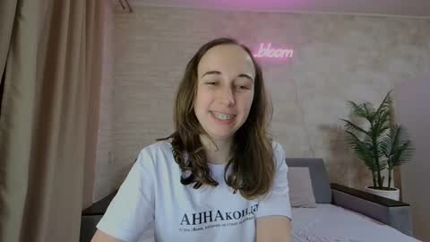 anikabloom online show from 3, 2, 2025