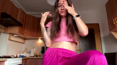 Alice online show from 1, 1, 2025