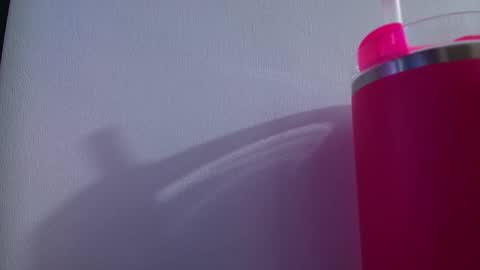 ana independent model online show from 9, 3, 2025