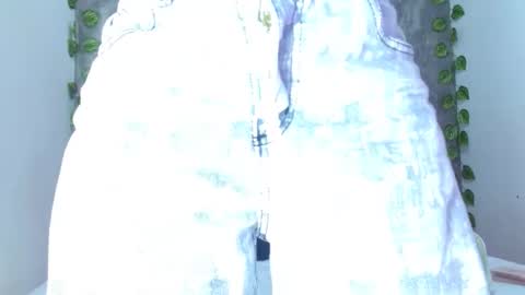 Anita Correa online show from 4, 4, 2026