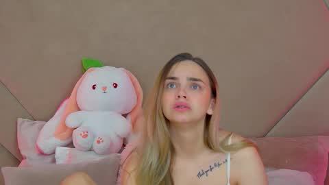 Snapshot of anitaventure chatting on 19, 10, 2025 AnitaVenture online show from 19, 10, 2025