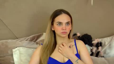 Snapshot of anitaventure chatting on 26, 10, 2025 AnitaVenture online show from 26, 10, 2025