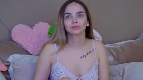 Snapshot of anitaventure chatting on 16, 11, 2025 AnitaVenture online show from 16, 11, 2025