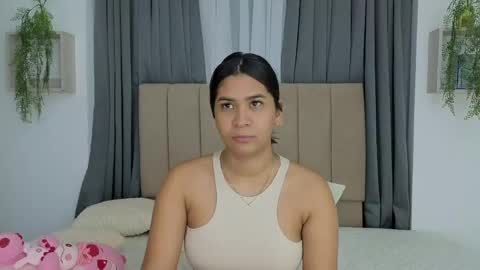 Snapshot of anittafoxx chatting on 2, 5, 2026 anittafoxx online show from 2, 5, 2026