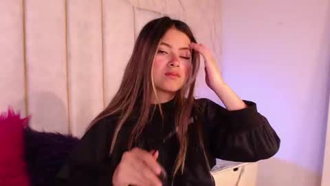 Snapshot of anittarouse chatting on 14, 7, 2026 Anitta Rouse online show from 14, 7, 2026