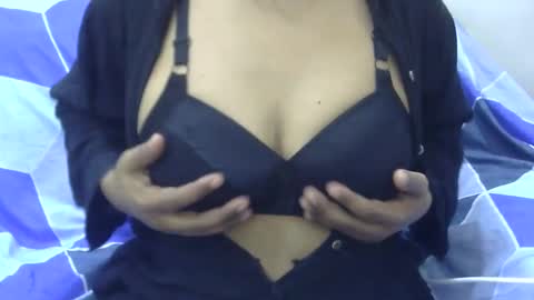 Snapshot of anjali_dogra786 chatting on 27, 9, 2025 anjali_dogra786 online show from 27, 9, 2025