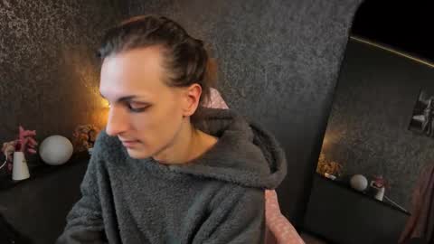 Angel online show from 6, 3, 2026