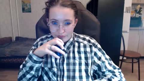 Snapshot of ankey_rayah chatting on 22, 10, 2025 Nameless online show from 22, 10, 2025