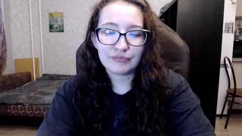 Snapshot of ankey_rayah chatting on 8, 11, 2025 Nameless online show from 8, 11, 2025