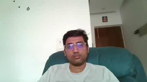 Snapshot of ankur1722 chatting on 8, 11, 2025 Slave looking for Mistress online show from 8, 11, 2025