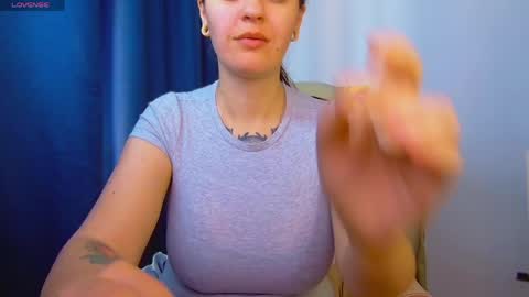 Snapshot of ann_mikele chatting on 27, 5, 2026 Ann online show from 27, 5, 2026