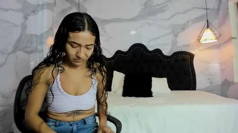 Ana  online show from 3, 12, 2025