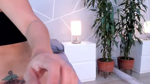 Snapshot of anna_joness chatting on 7, 1, 2025 Anna online show from 7, 1, 2025