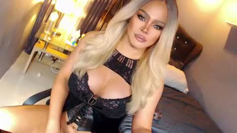 Miss Anna online show from 26, 6, 2026